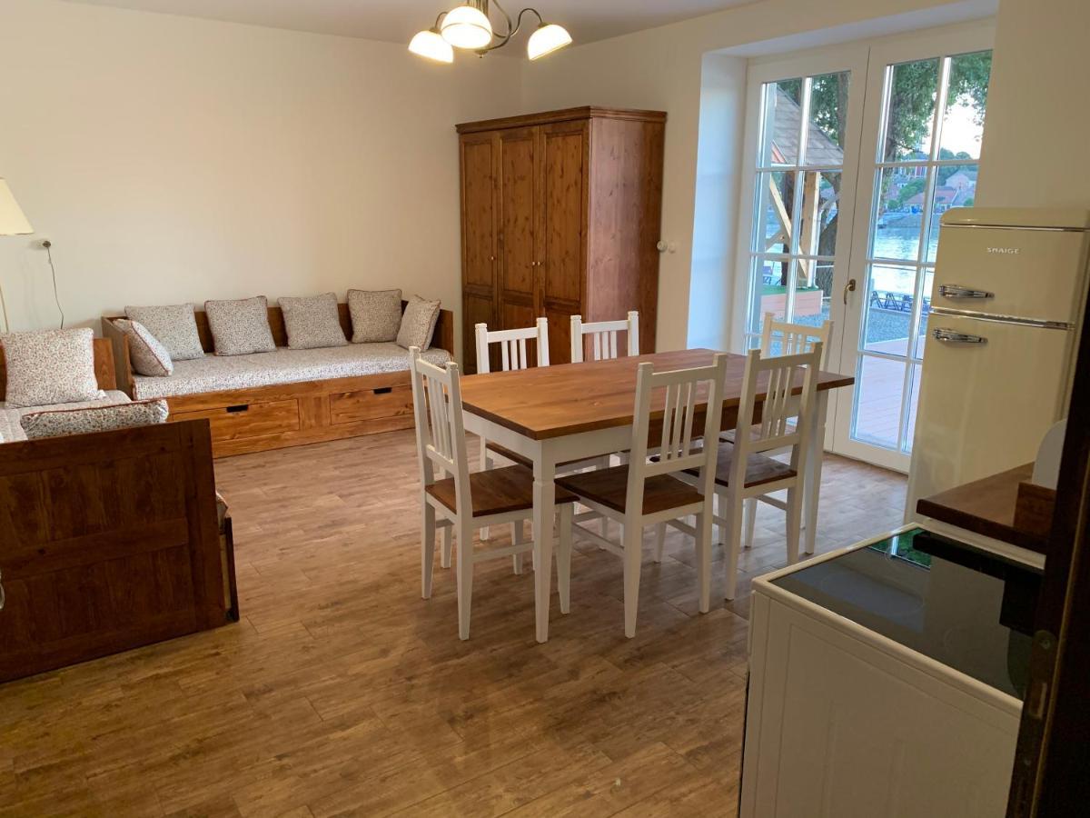 Szazesztendos Reveszhaz Apartman Szigetmonostor Luaran gambar