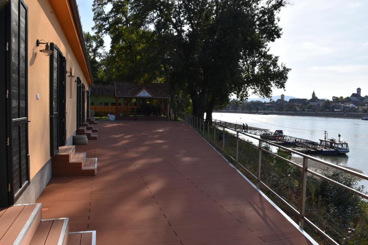 Szazesztendos Reveszhaz Apartman Szigetmonostor Luaran gambar