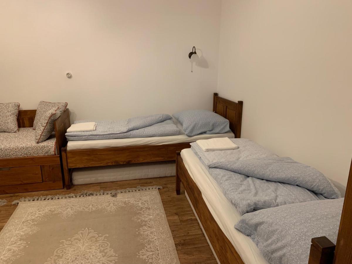 Szazesztendos Reveszhaz Apartman Szigetmonostor Luaran gambar