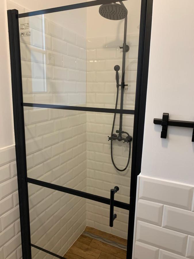 Szazesztendos Reveszhaz Apartman Szigetmonostor Luaran gambar
