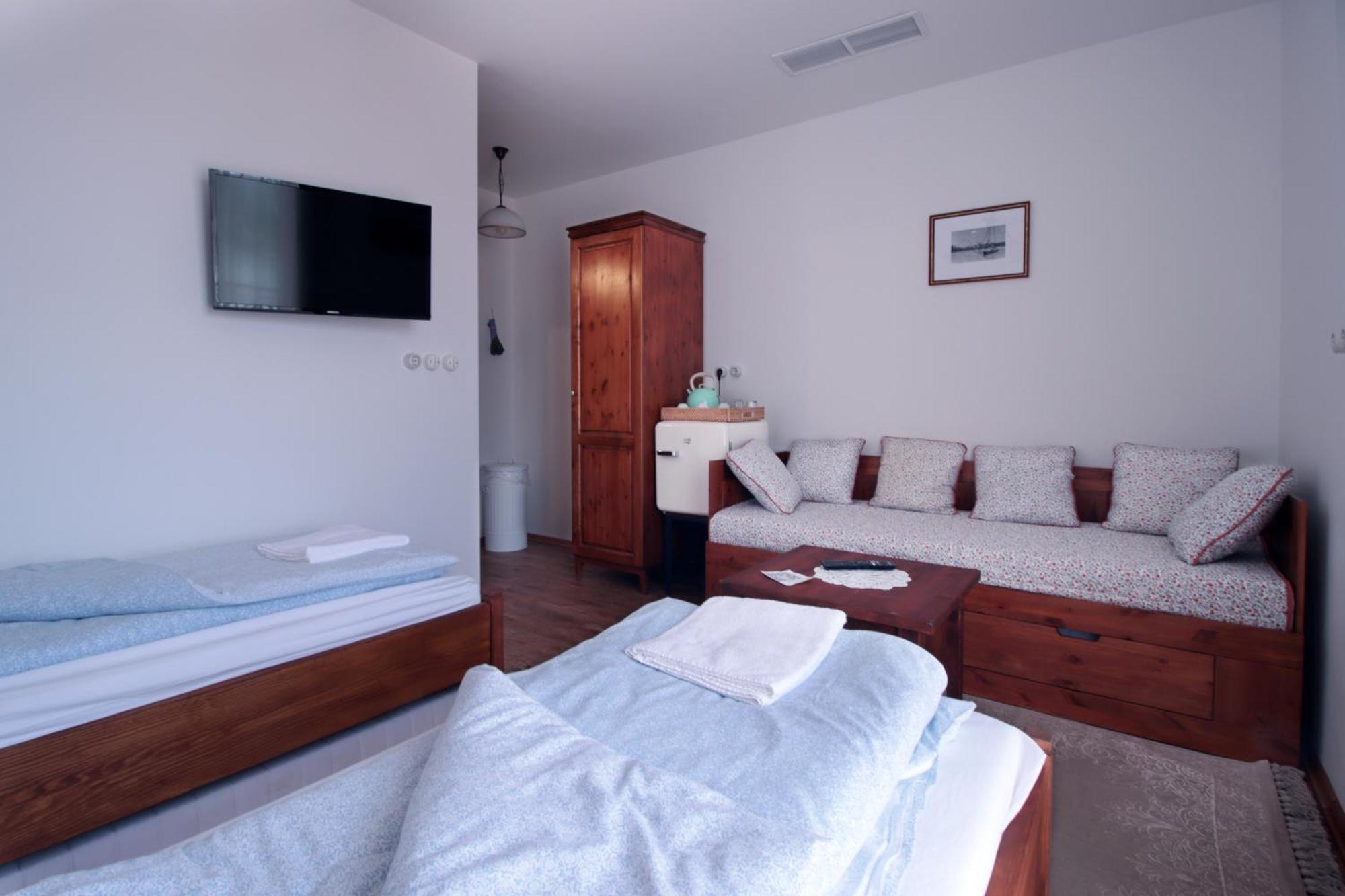 Szazesztendos Reveszhaz Apartman Szigetmonostor Luaran gambar
